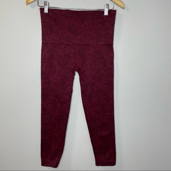 Spanx Look at Me Now Cropped Garnet Rose Seamless Leggings - Picture 6 of 8